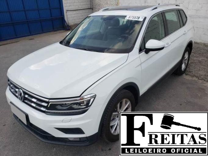 VOLKSWAGEN TIGUAN 20/20